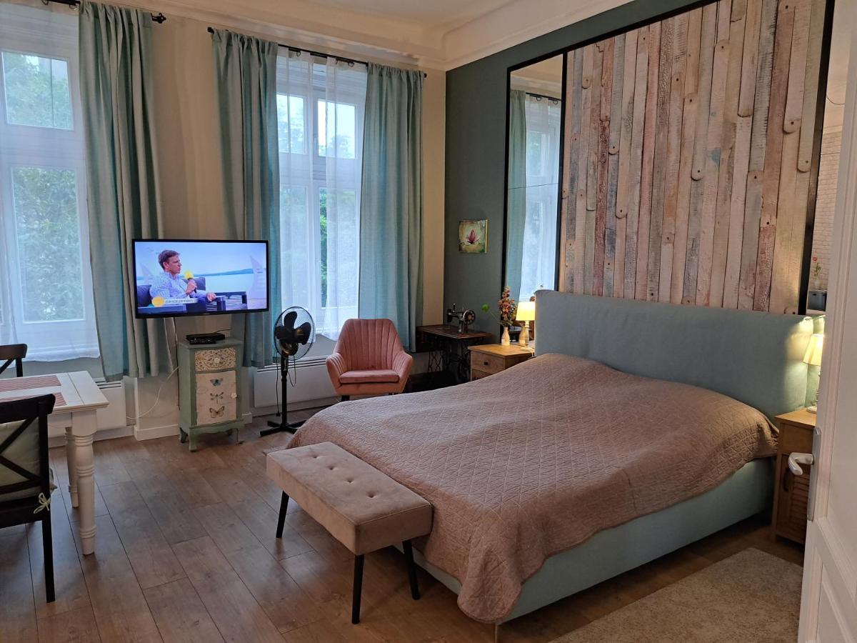 Gizella Apartman Budapeste Exterior foto